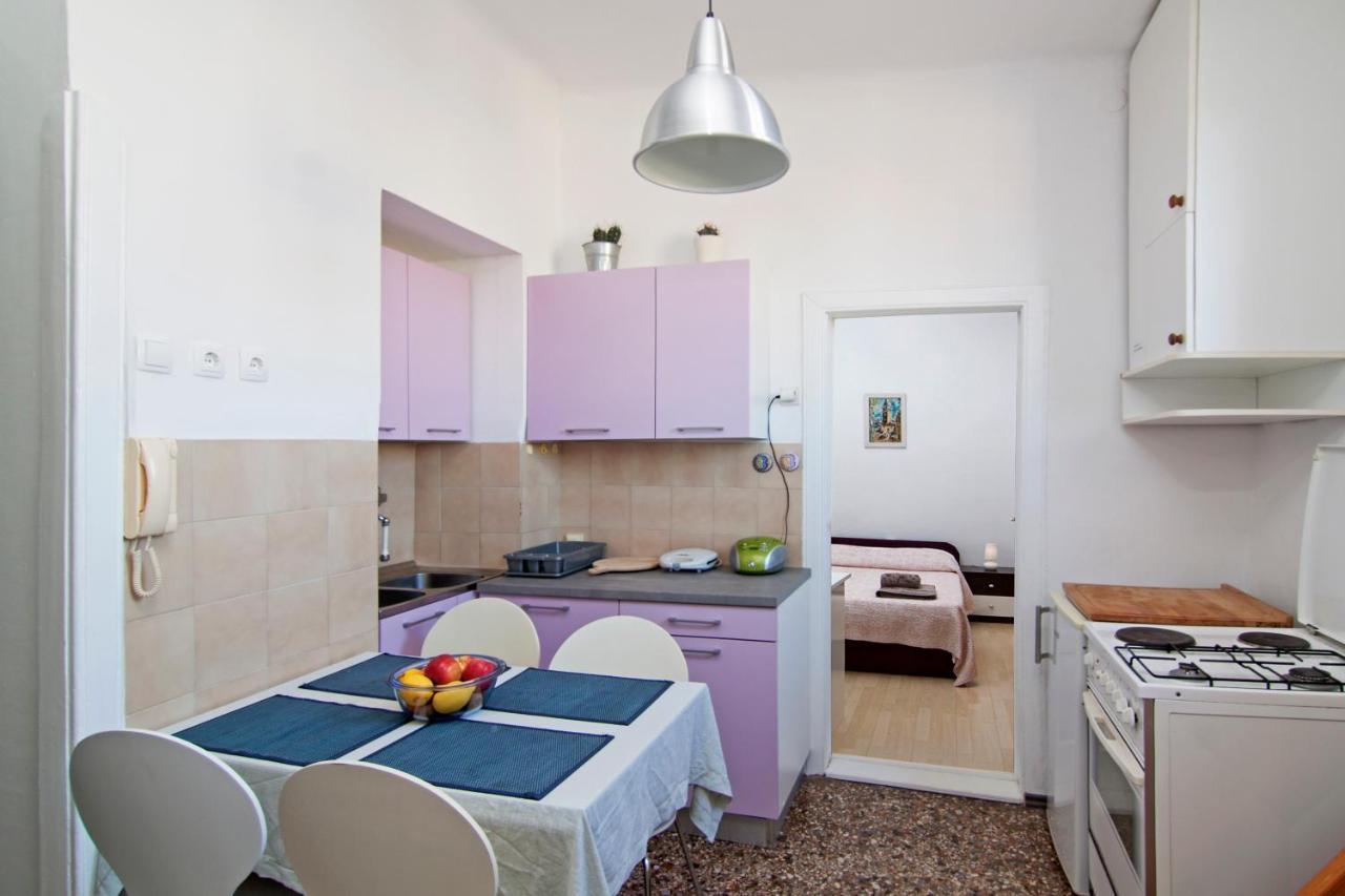 Apartment In Centre With Huge Terace بولا المظهر الخارجي الصورة